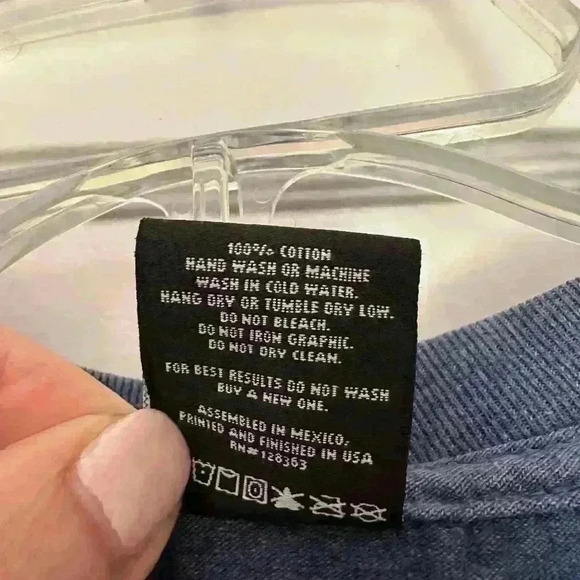 Primitive Cultivated in California- Size M - Pre - Owned - Picture 4 of 4